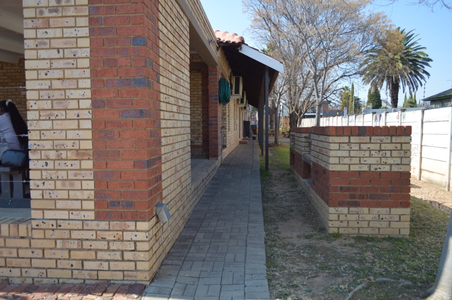 Commercial Property for Sale in Wilkoppies North West